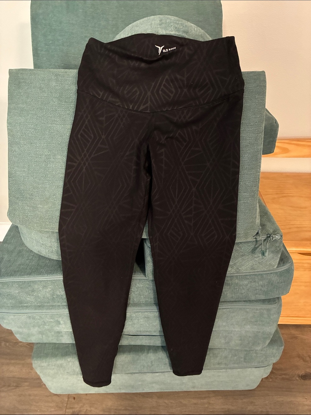 Old Navy Black High-Rise Textured Leggings